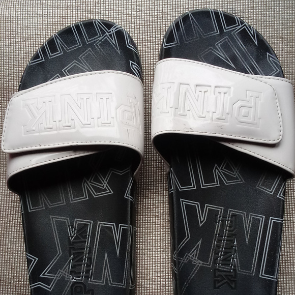 VS PINK SLIDES - Picture 1 of 7